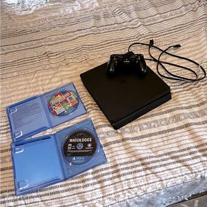 Used Playstation 4 console bundle